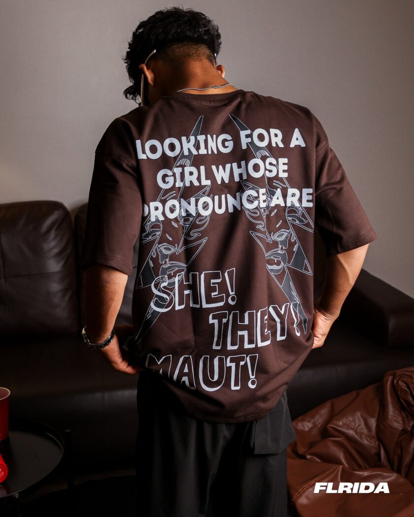 She they maut | Tee73